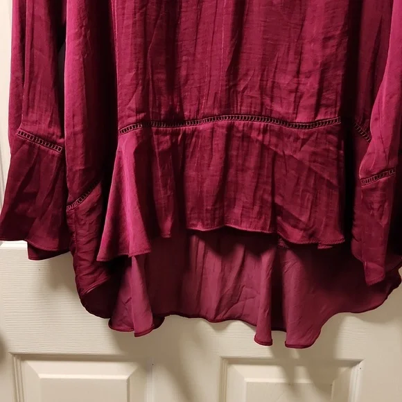 Flutter Sleeve Blouse (XXL) - Picture 2 of 5